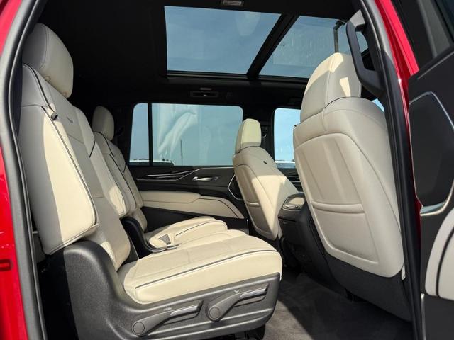 2023 Cadillac Escalade ESV Vehicle Photo in COLUMBIA, MO 65203-3903