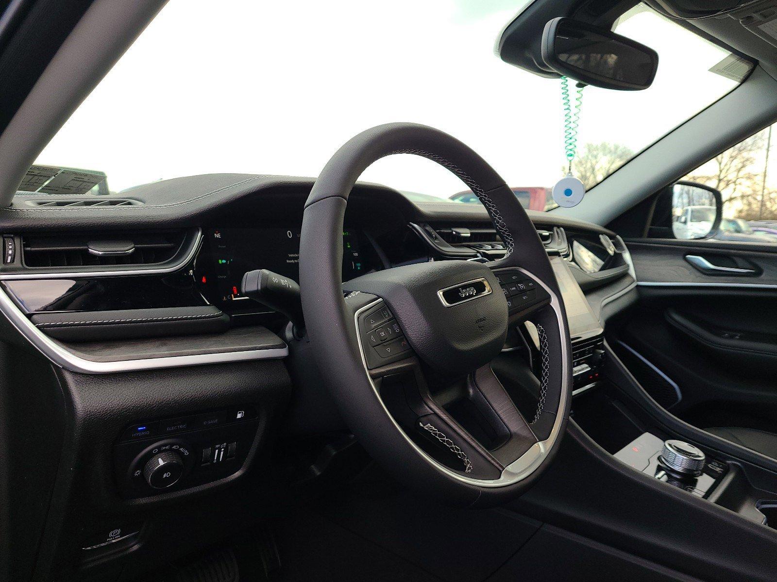 2024 Jeep Grand Cherokee 4xe Vehicle Photo in Mechanicsburg, PA 17050-1707