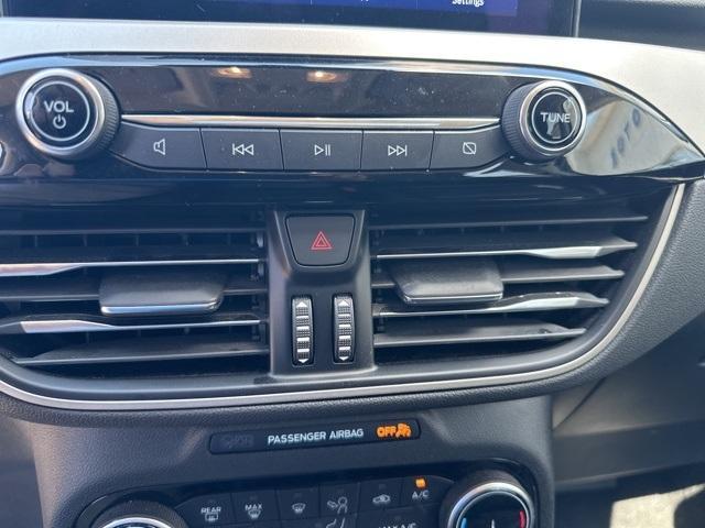 2022 Ford Escape Vehicle Photo in Webster, MA 01570-1415