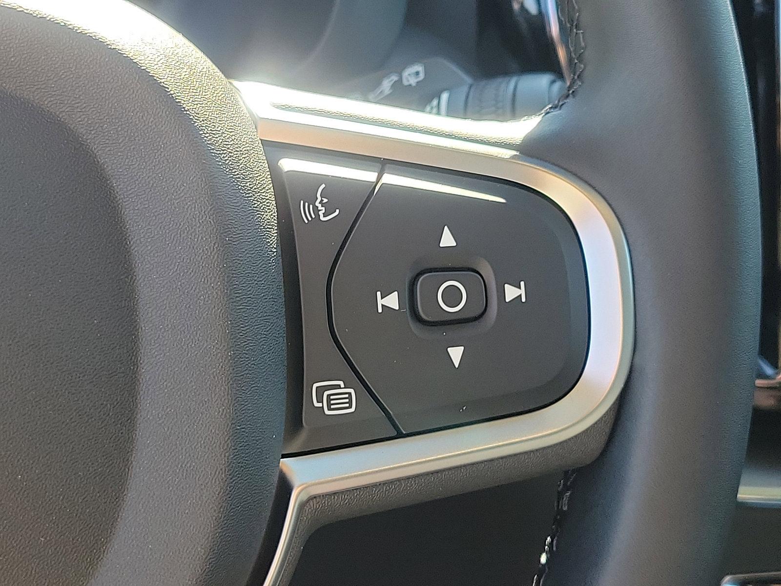 2025 Volvo XC60 Vehicle Photo in Trevose, PA 19053