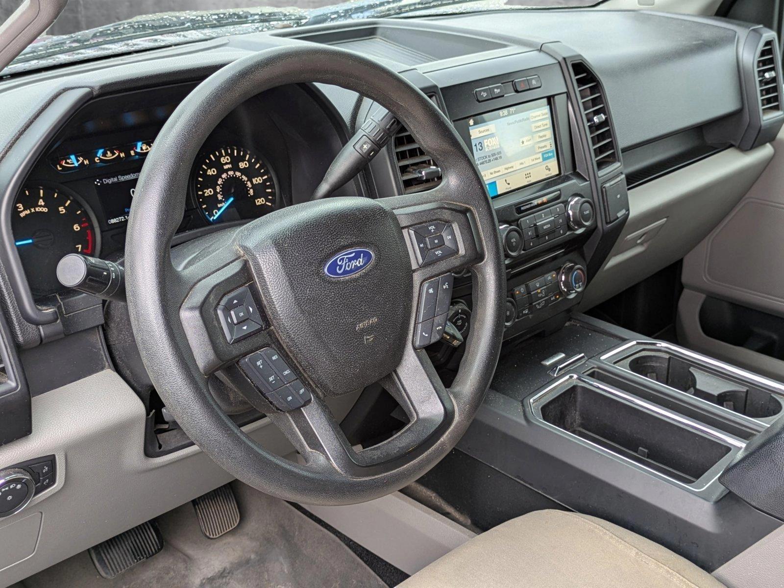 2017 Ford F-150 Vehicle Photo in St. Petersburg, FL 33713