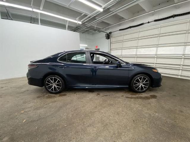 2021 Toyota Camry Vehicle Photo in PORTLAND, OR 97225-3518