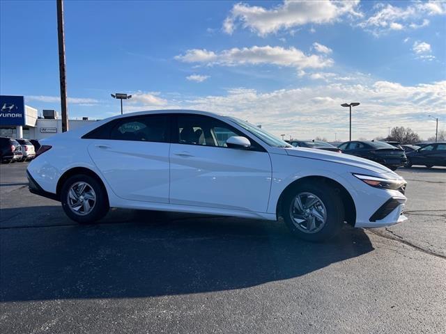 2025 Hyundai ELANTRA Vehicle Photo in Shiloh, IL 62269