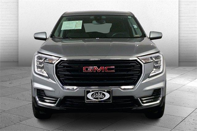 2024 GMC Terrain Vehicle Photo in KANSAS CITY, MO 64114-4502