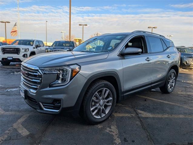 2024 GMC Terrain Vehicle Photo in AURORA, CO 80012-4011