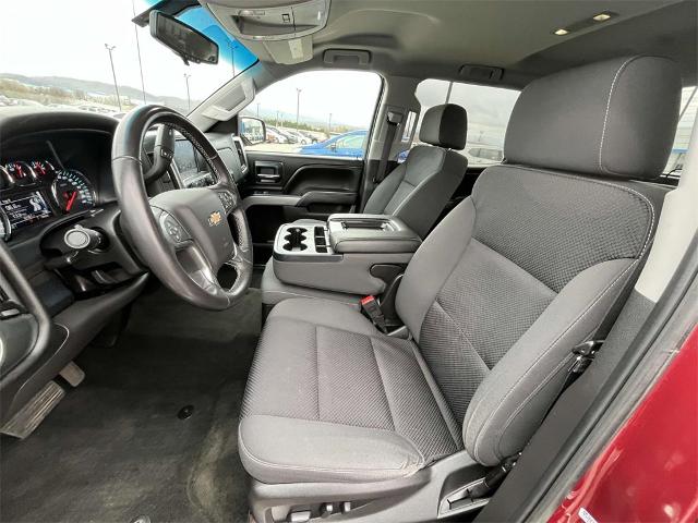 2018 Chevrolet Silverado 1500 Vehicle Photo in ALCOA, TN 37701-3235