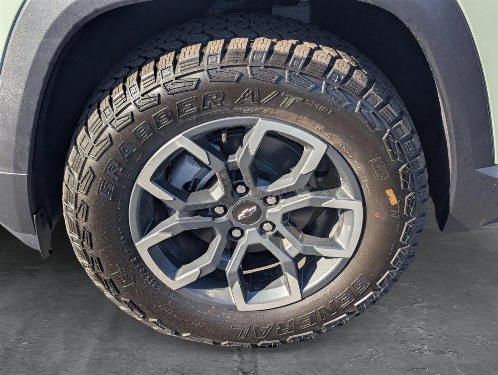 2025 Chevrolet Equinox Vehicle Photo in GREENACRES, FL 33463-3207