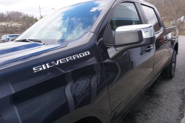 2023 Chevrolet Silverado 1500 Vehicle Photo in FAIRMONT, WV 26554-2318