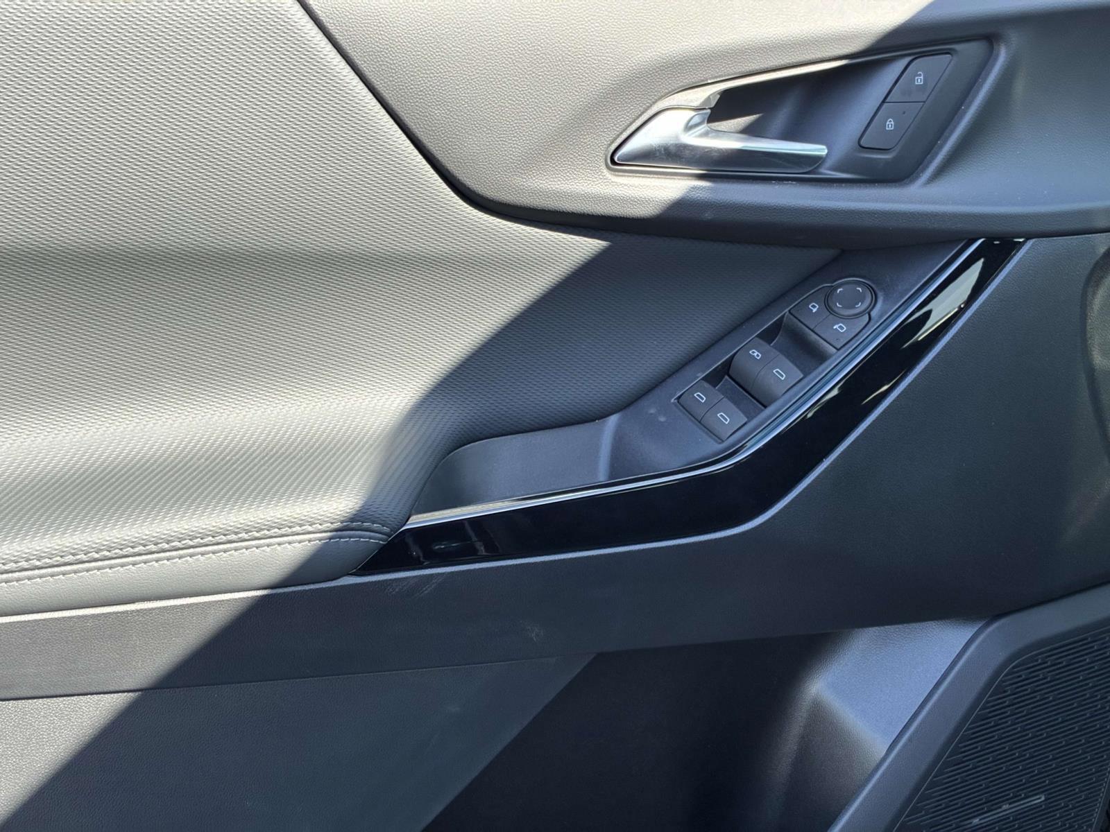 2025 Chevrolet Equinox Vehicle Photo in LOS ANGELES, CA 90007-3794