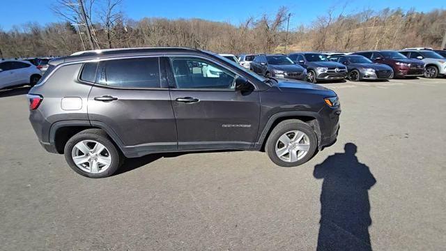 2022 Jeep Compass Vehicle Photo in Pleasant Hills, PA 15236