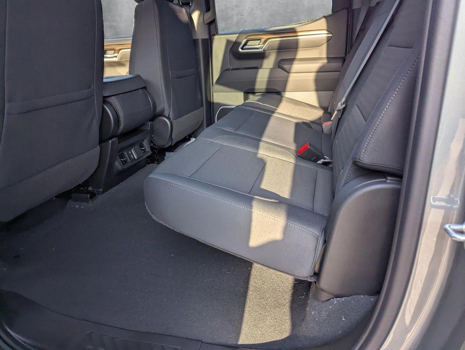 2025 Chevrolet Silverado 1500 Vehicle Photo in GREENACRES, FL 33463-3207