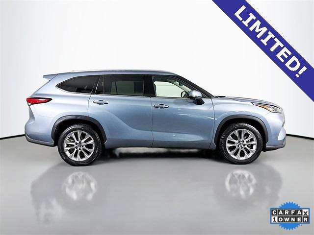2023 Toyota Highlander Vehicle Photo in Puyallup, WA 98371