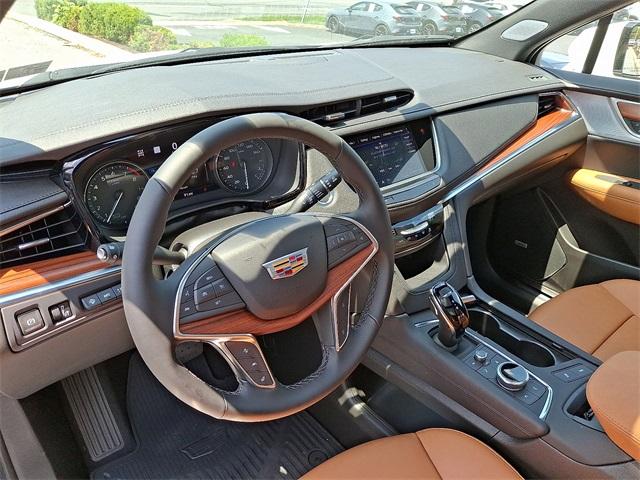 2025 Cadillac XT5 Vehicle Photo in ALLENTOWN, PA 18103-7399