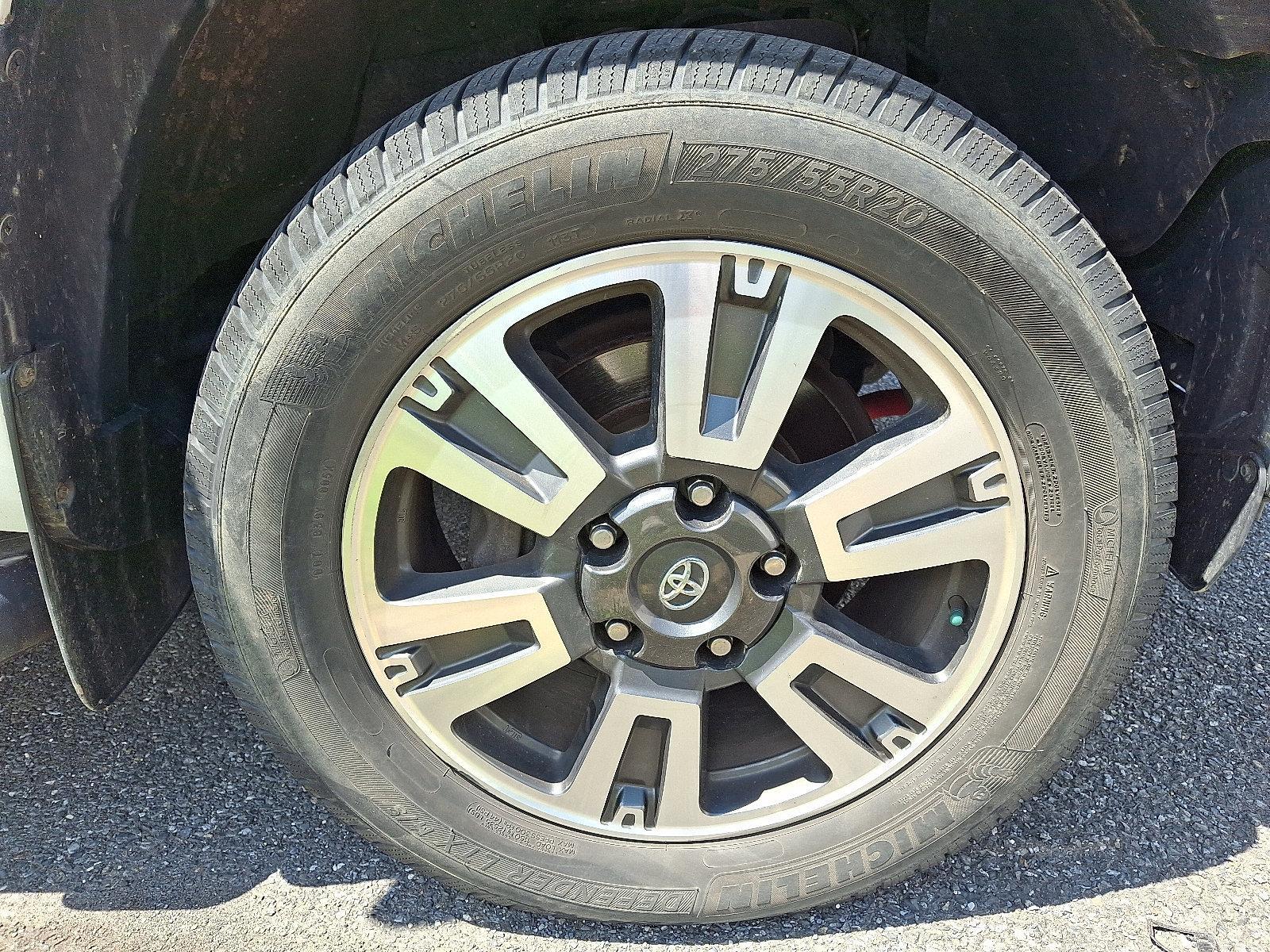 2018 Toyota Tundra 4WD Vehicle Photo in BETHLEHEM, PA 18017-9401