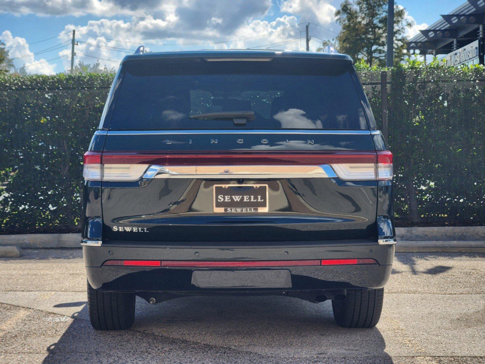 2023 Lincoln Navigator Vehicle Photo in HOUSTON, TX 77079