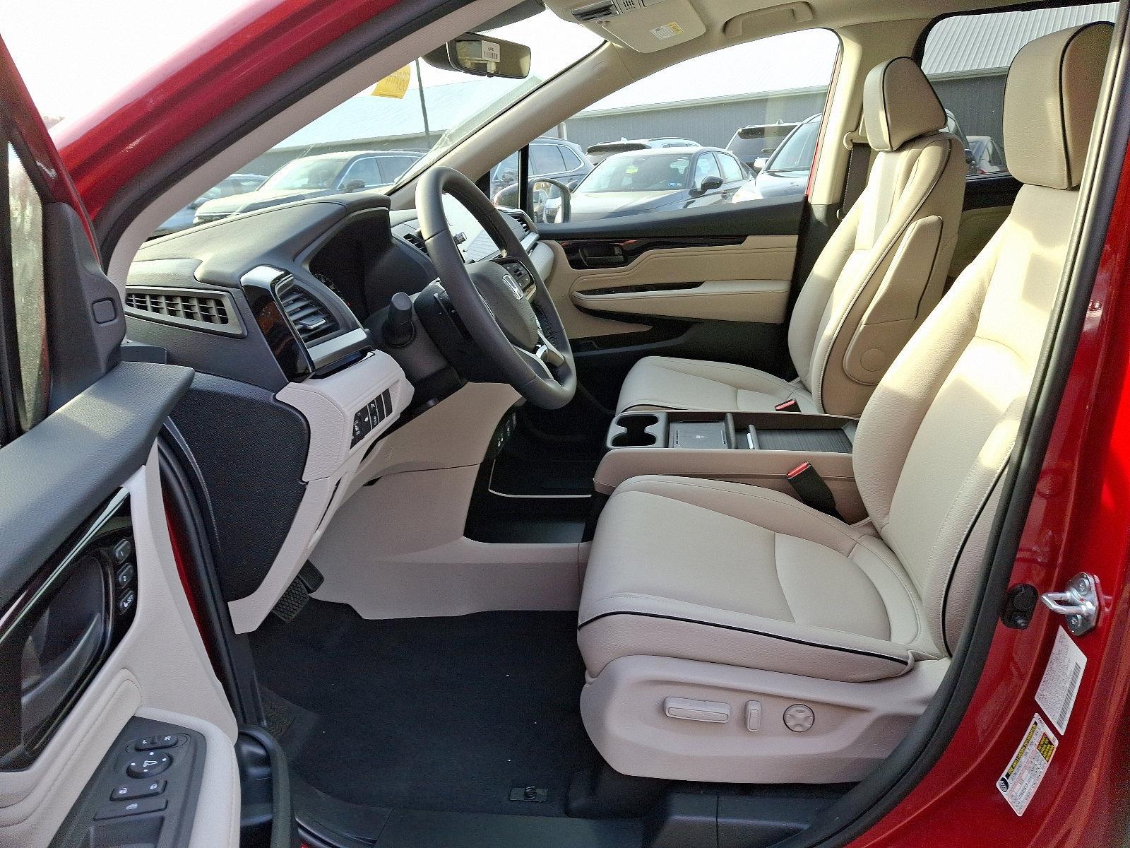 2025 Honda Odyssey Vehicle Photo in Harrisburg, PA 17111