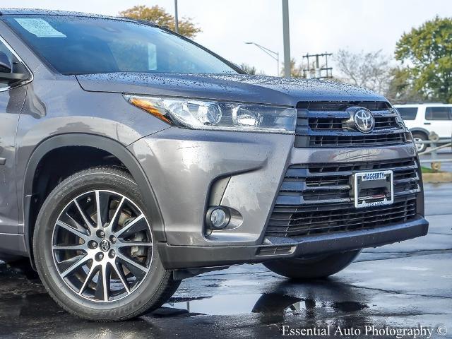 2017 Toyota Highlander Vehicle Photo in OAK LAWN, IL 60453-2517