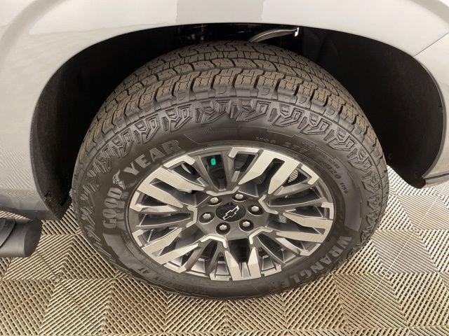 2025 Chevrolet Tahoe Vehicle Photo in PHOENIX, AZ 85014-3381
