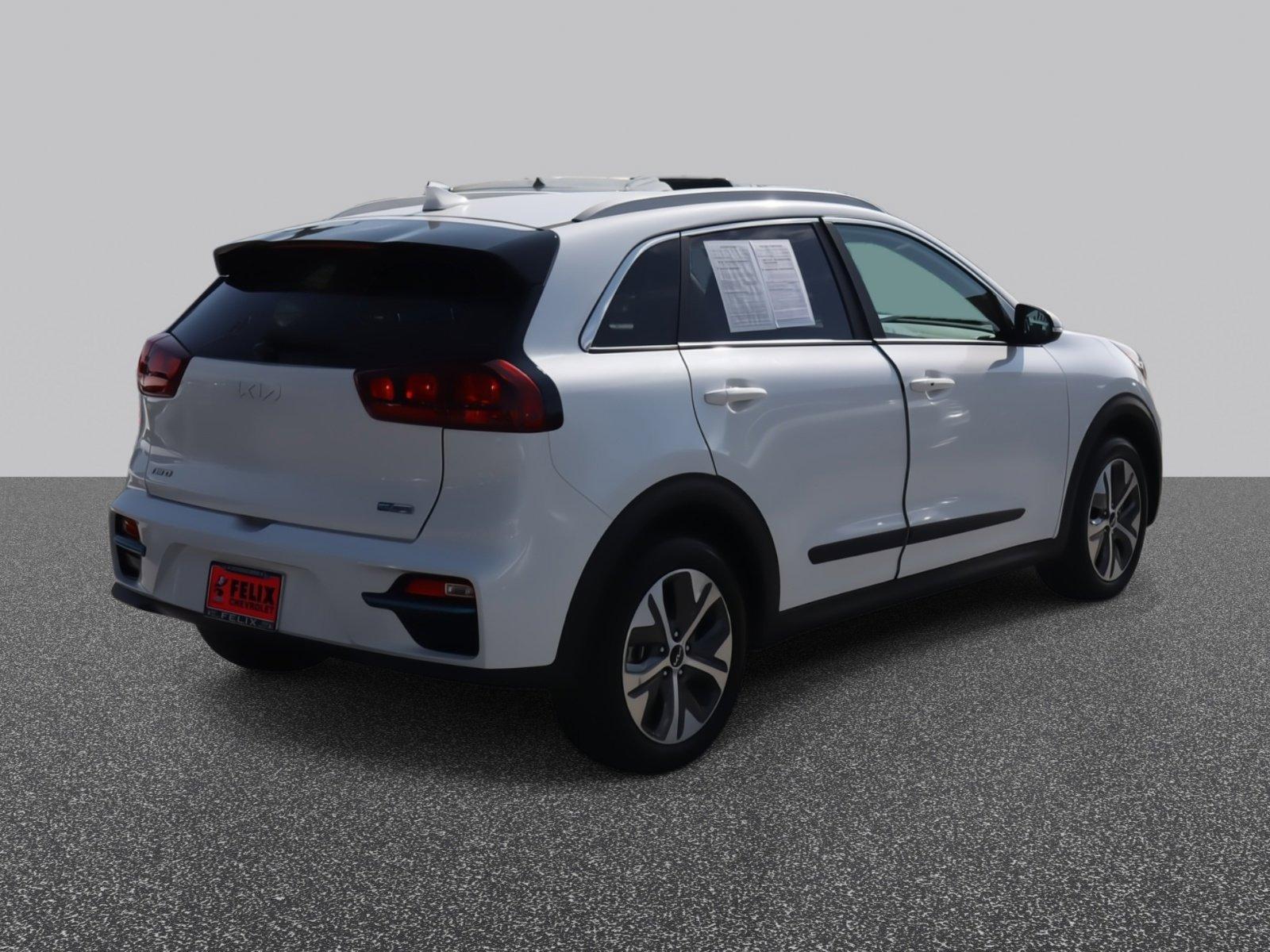 2022 Kia Niro EV Vehicle Photo in LOS ANGELES, CA 90007-3794