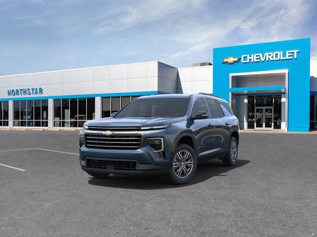 2025 Chevrolet Traverse Vehicle Photo in MOON TOWNSHIP, PA 15108-2571