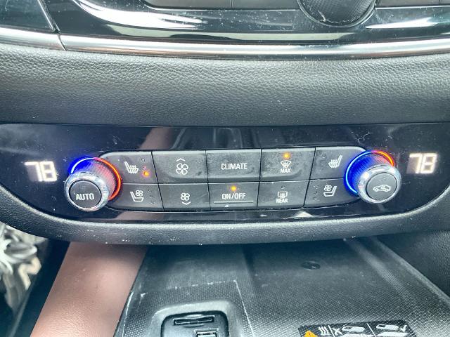 2020 Buick Enclave Vehicle Photo in WILLIAMSVILLE, NY 14221-2883