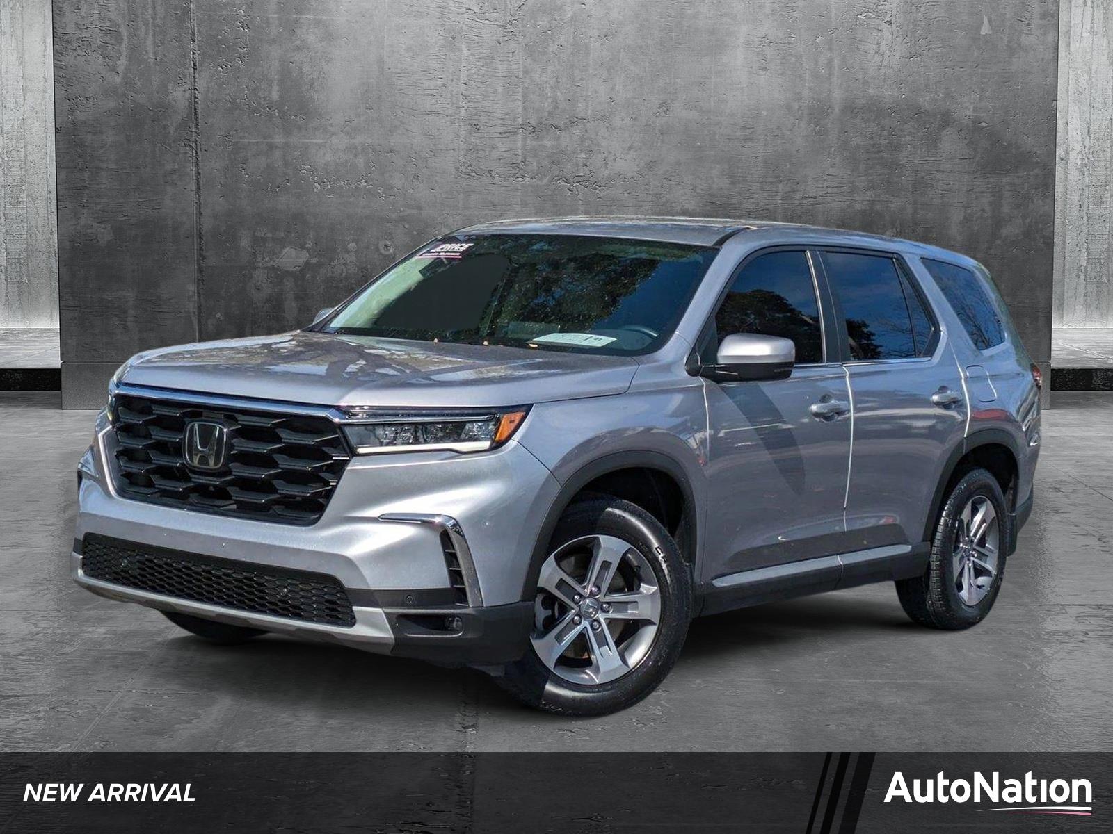 2023 Honda Pilot Vehicle Photo in Pembroke Pines, FL 33027