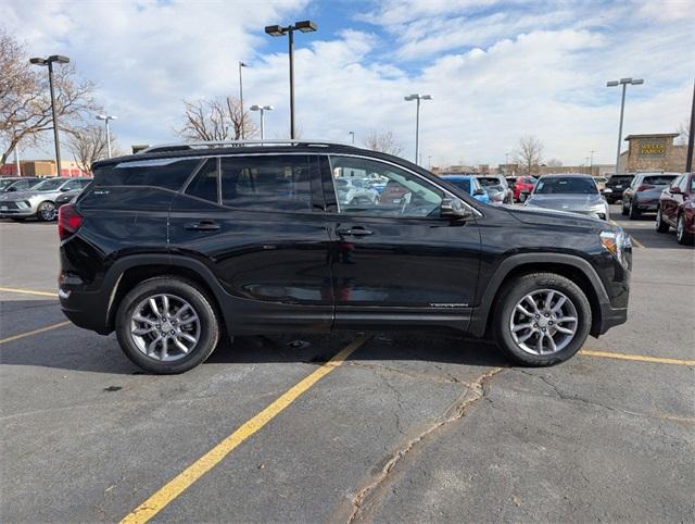 2024 GMC Terrain Vehicle Photo in AURORA, CO 80012-4011
