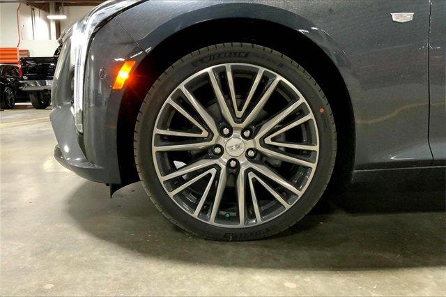 2025 Cadillac CT5 Vehicle Photo in KANSAS CITY, MO 64114-4545