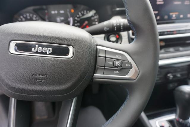 2022 Jeep Compass Vehicle Photo in FAIRMONT, WV 26554-2318