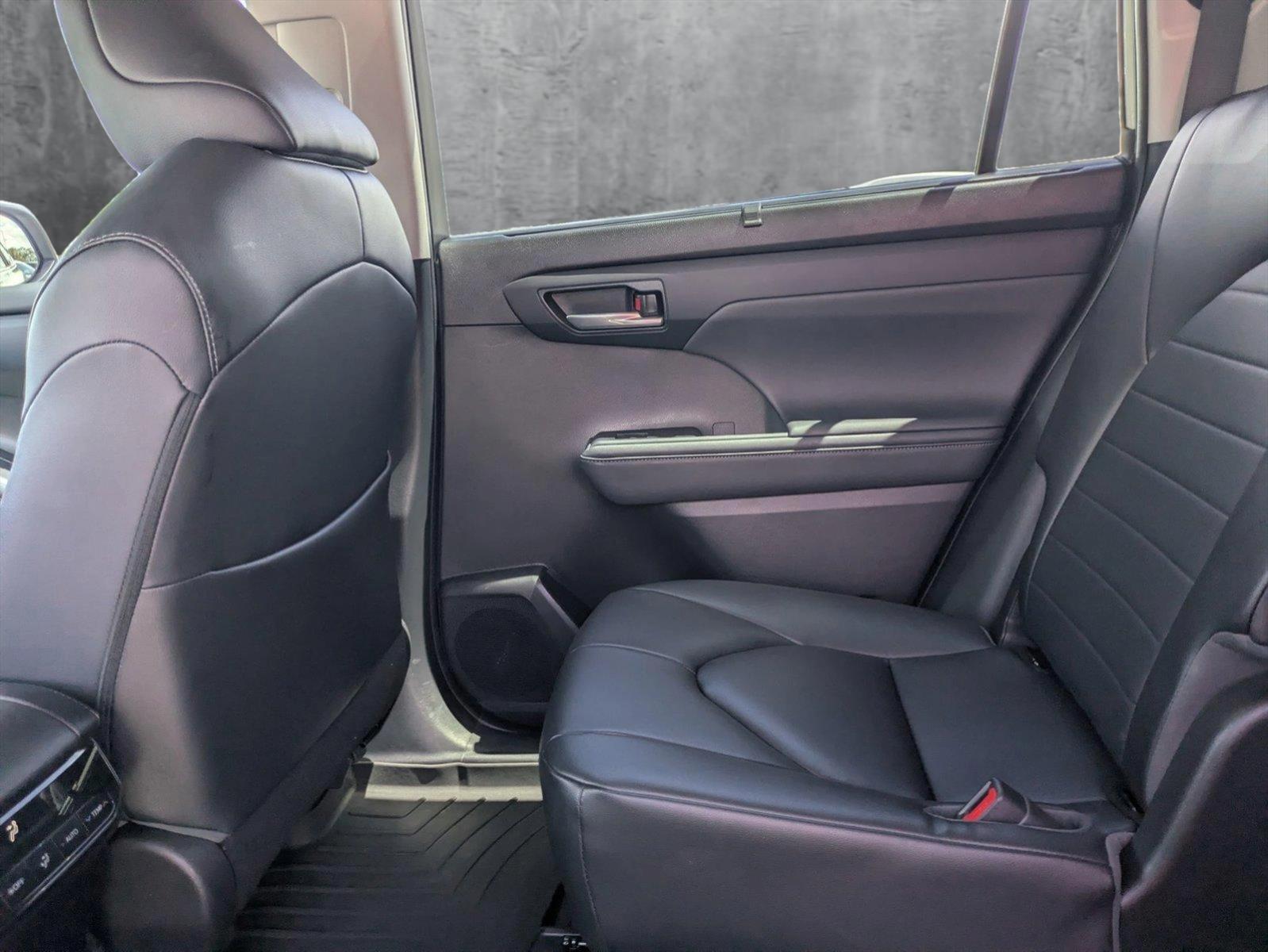 2023 Toyota Highlander Vehicle Photo in Winter Park, FL 32792