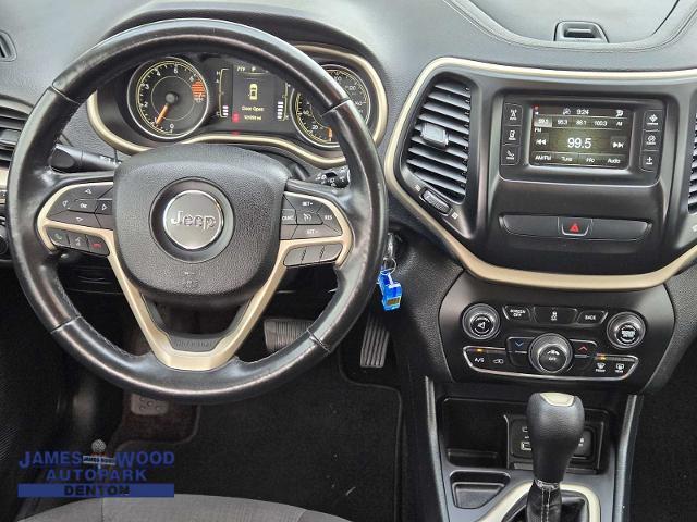 2016 Jeep Cherokee Vehicle Photo in DENTON, TX 76210-9321