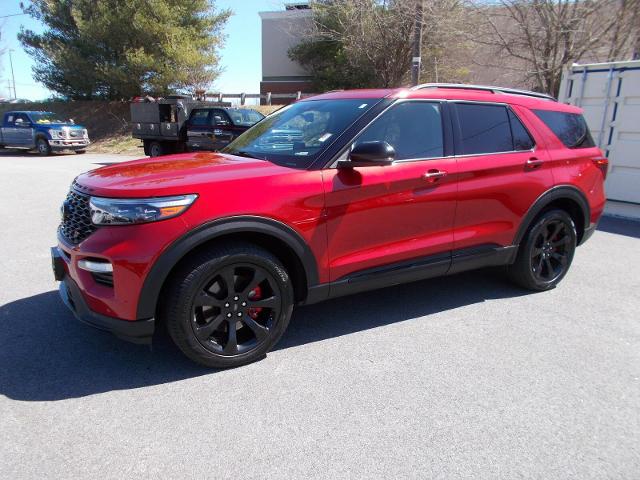 2023 Ford Explorer Vehicle Photo in LOWELL, MA 01852-4336