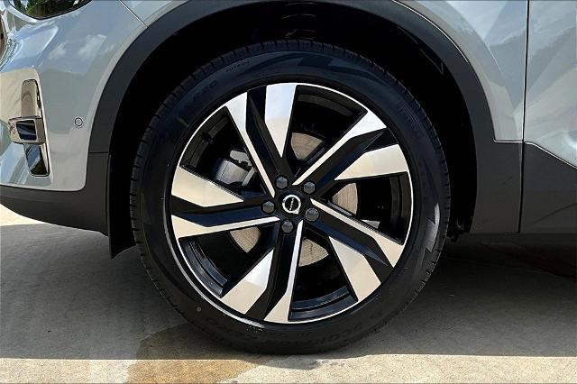2026 Volvo XC40 Vehicle Photo in Houston, TX 77007