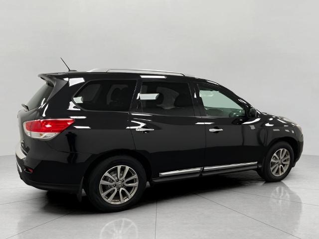 2015 Nissan Pathfinder Vehicle Photo in Appleton, WI 54913