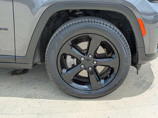 2022 Jeep Grand Cherokee L Vehicle Photo in SELMA, TX 78154-1460