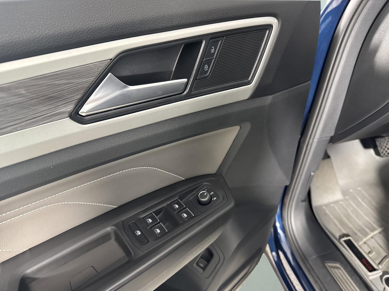 2023 Volkswagen Atlas Cross Sport Vehicle Photo in Georgetown, TX 78626