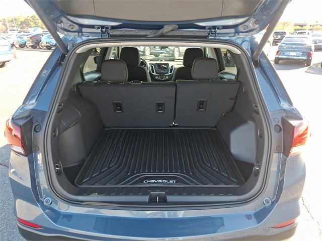 2024 Chevrolet Equinox Vehicle Photo in LEWES, DE 19958-4935