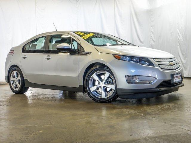 Used 2014 Chevrolet Volt Base with VIN 1G1RA6E40EU137175 for sale in Bolingbrook, IL