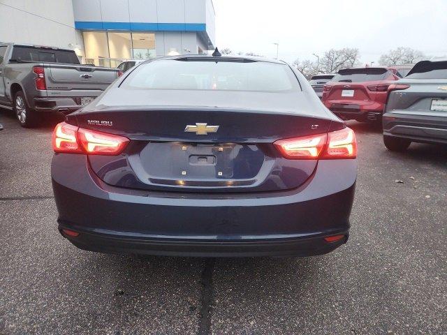 2022 Chevrolet Malibu Vehicle Photo in SAUK CITY, WI 53583-1301