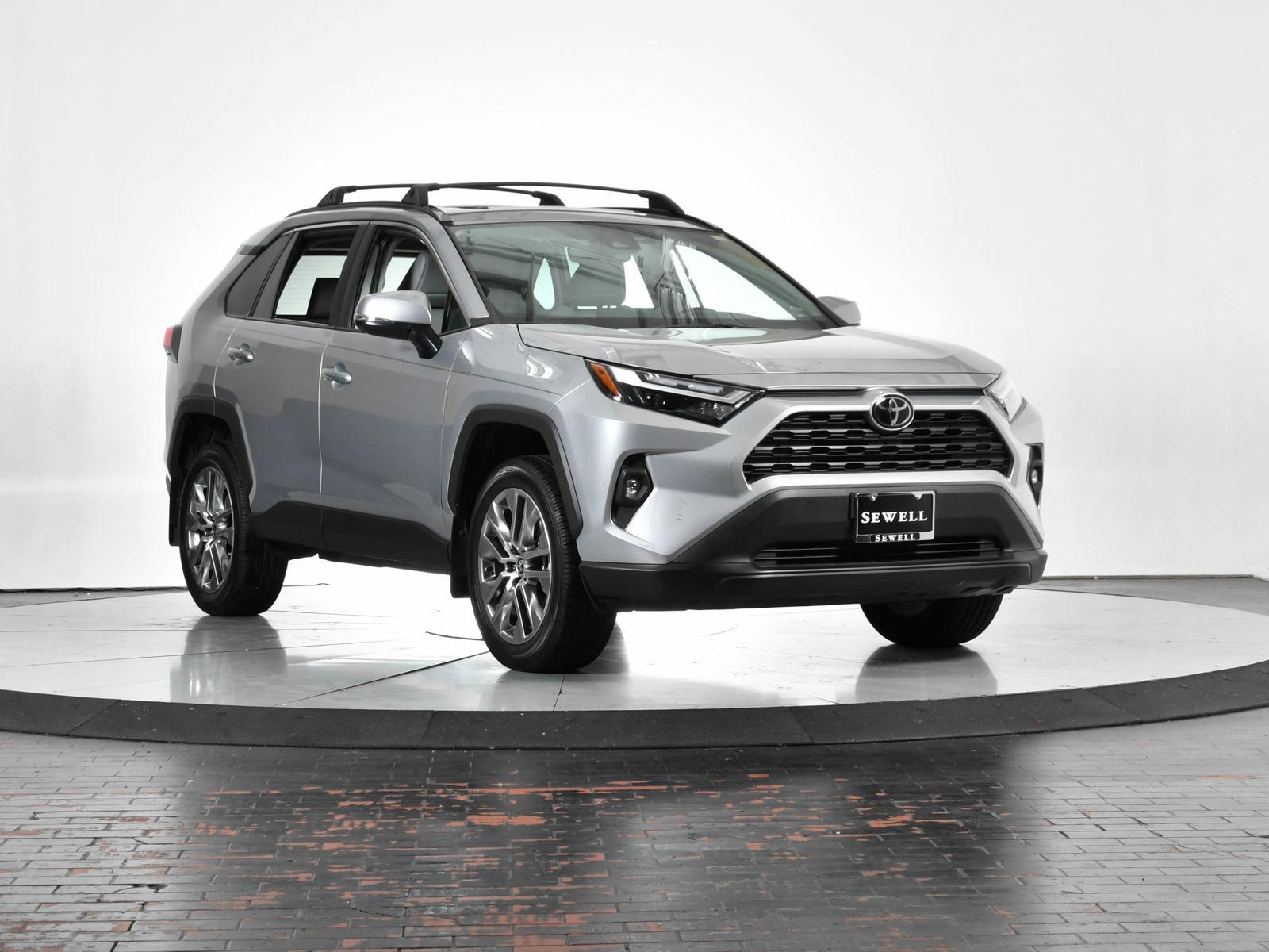 2022 Toyota RAV4 Vehicle Photo in DALLAS, TX 75235