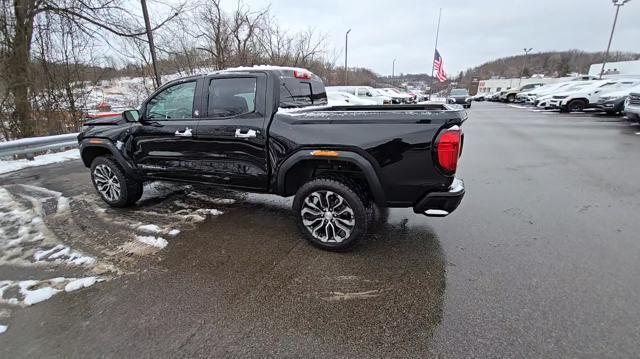 2024 GMC Canyon Vehicle Photo in Pleasant Hills, PA 15236