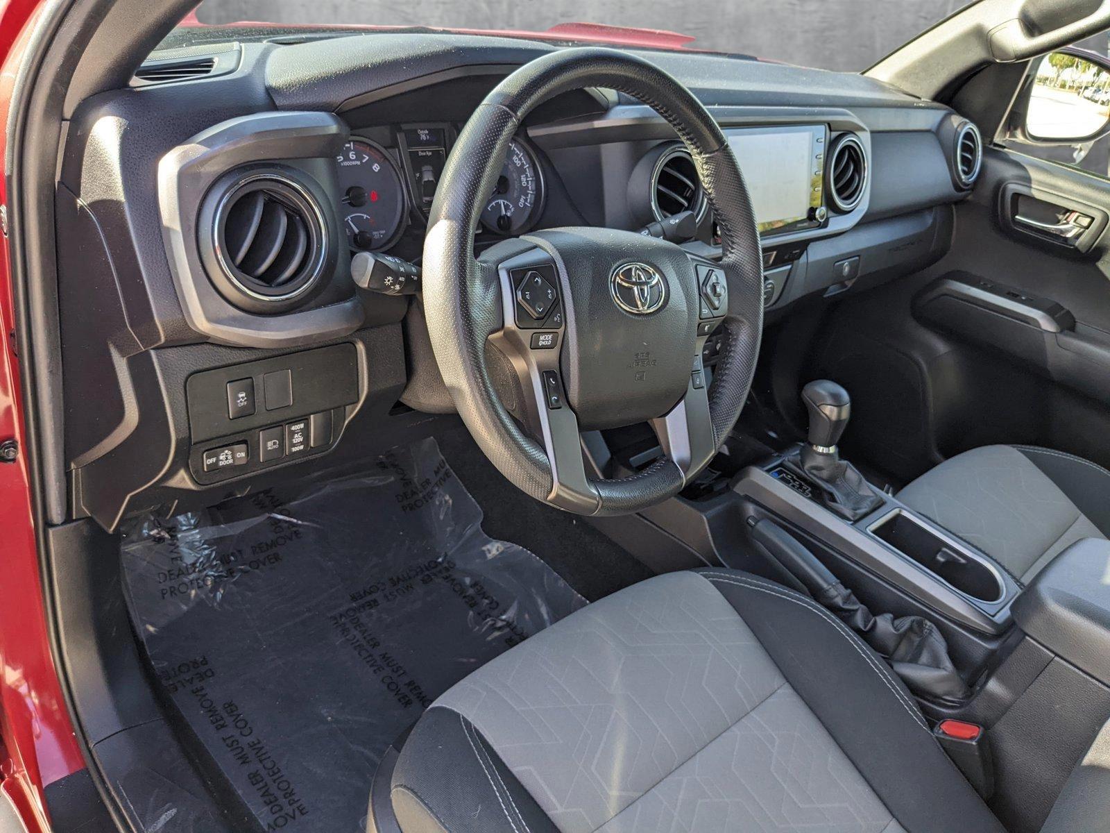 2022 Toyota Tacoma 4WD Vehicle Photo in Davie, FL 33331