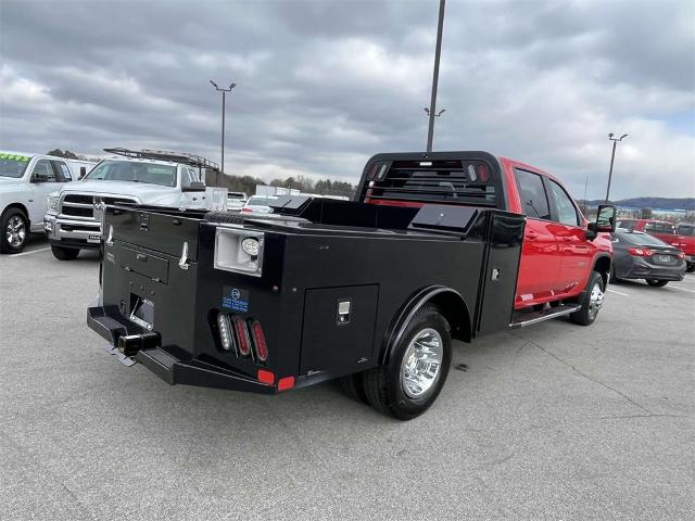 2024 Chevrolet Silverado 3500 HD Chassis Cab Vehicle Photo in ALCOA, TN 37701-3235