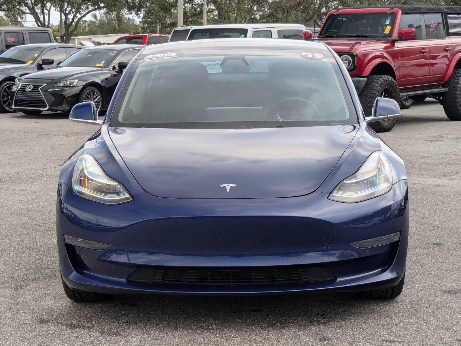 2019 Tesla Model 3 Vehicle Photo in St. Petersburg, FL 33713