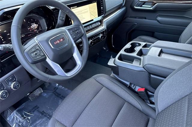 2025 GMC Sierra 1500 Vehicle Photo in ELK GROVE, CA 95757-8703