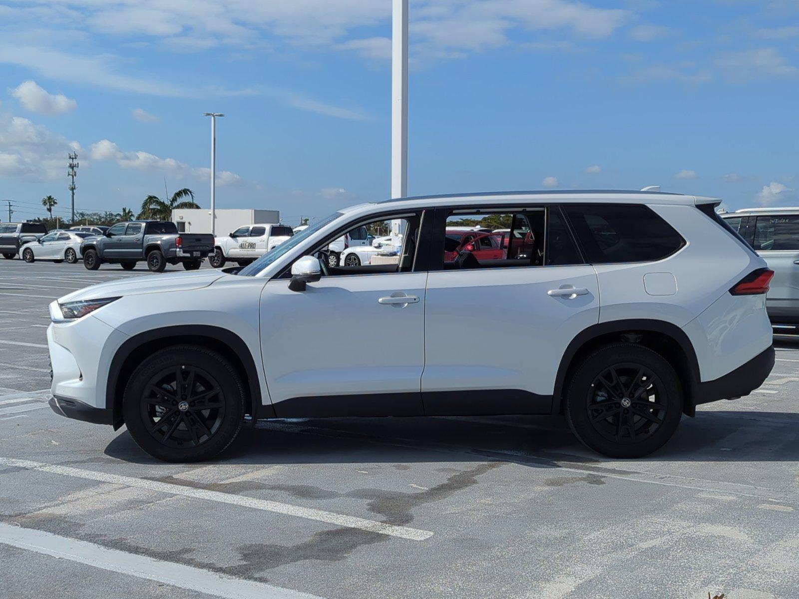 2024 Toyota Grand Highlander Vehicle Photo in Ft. Myers, FL 33907