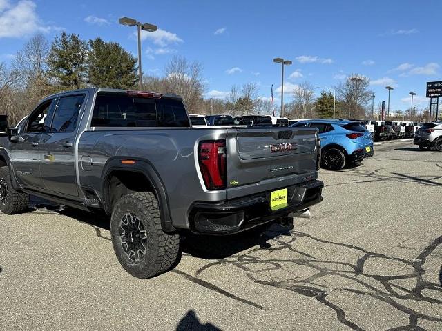 2025 GMC Sierra 2500 HD Vehicle Photo in CHICOPEE, MA 01020-5001