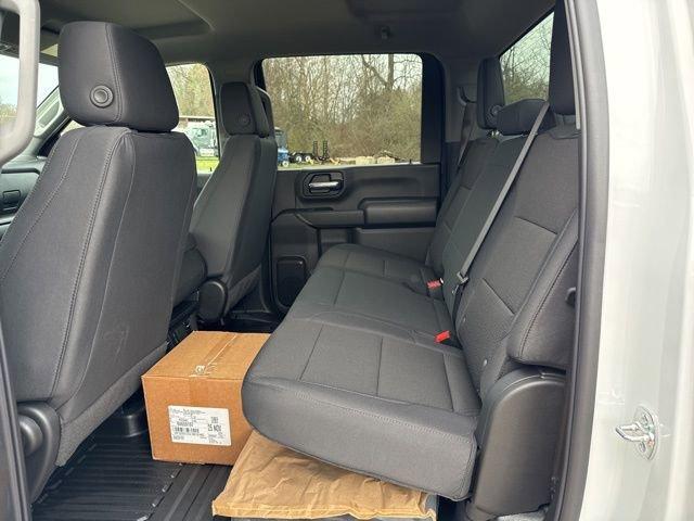 2025 GMC Sierra 3500 HD Chassis Cab Vehicle Photo in MEDINA, OH 44256-9631