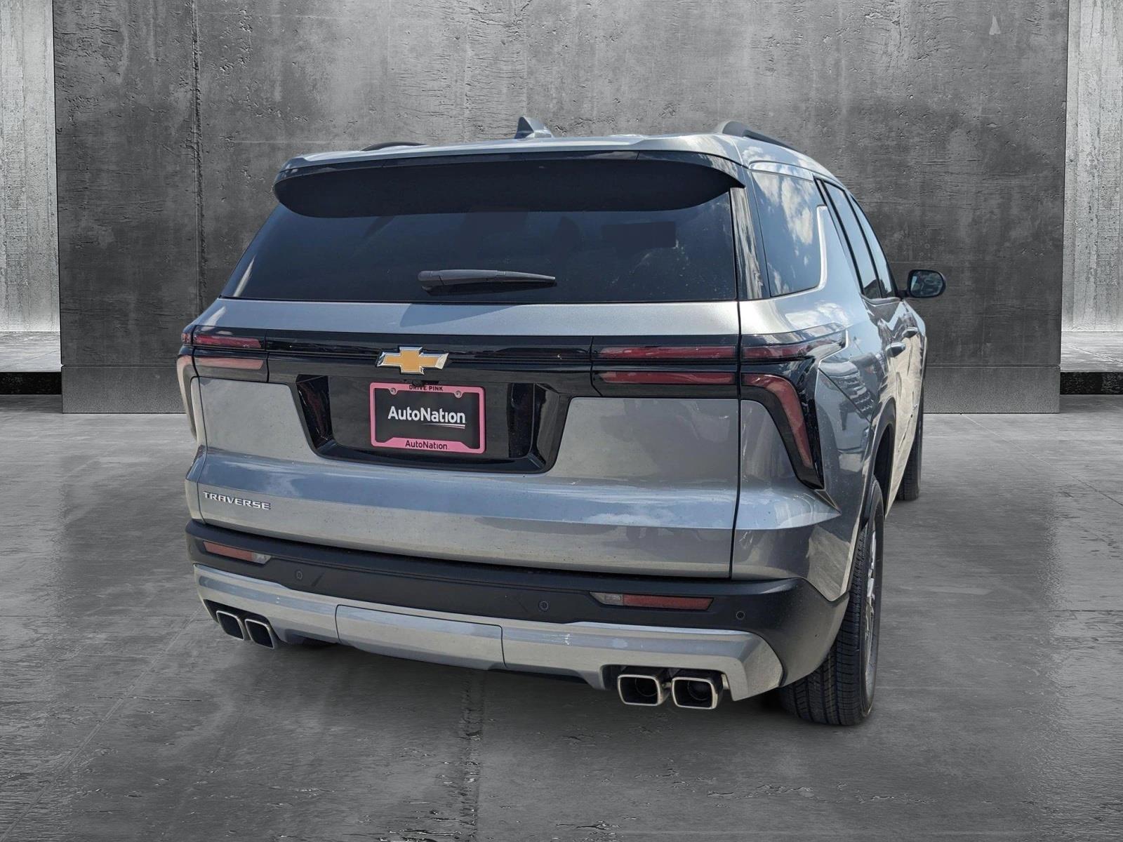 2025 Chevrolet Traverse Vehicle Photo in MIAMI, FL 33172-3015