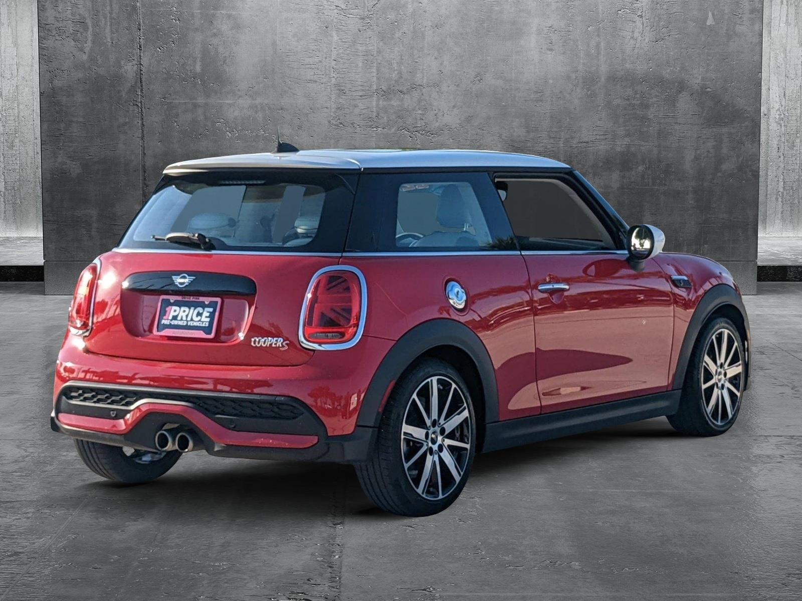 2022 MINI Cooper S Hardtop 2 Door Vehicle Photo in Davie, FL 33331